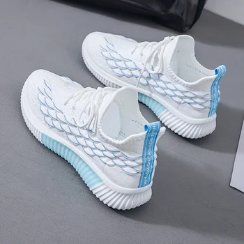 2023 Yaz Tenis Kadın Moda rahat ayakkabılar Örgü Slip-on Flats Loafer'lar Bayanlar Tasarımcı Sneakers Nefes Moccasins