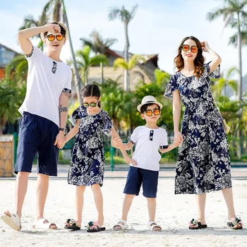 Yaz Aile Eşleştirme Giyim Plaj Anne Kızı Elbise Baba Oğul pamuklu tişört ve Şort Tatil Çift Severler Kıyafetler Sahil