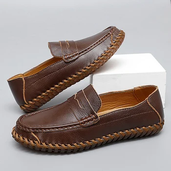 Yeni erkek Hakiki deri ayakkabı El Yapımı Erkekler rahat ayakkabılar Yumuşak Tabanlı Adam Sürüş Ayakkabı Yeni Tasarım Tekne Daireler Rahat Tembel ayakkabı