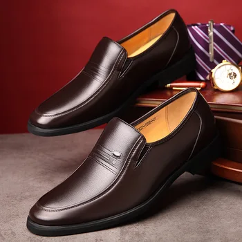 Yuvarlak Kafa Erkekler İş Resmi Delikli Ayakkabı 2023 İlkbahar Sonbahar Yeni Büyük Boy Moda Rahat Düz Renk erkek ayakkabıları