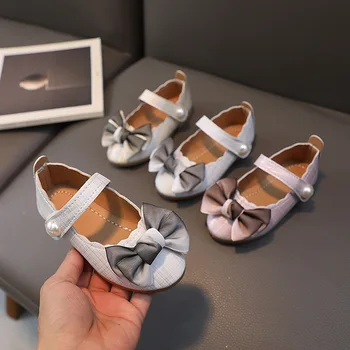 Çocuk Düz Tabanlı Tek Ayakkabı Kızlar Prenses Sandalet Yumuşak Alt Yay Küçük deri ayakkabı Kız Bebek Ayakkabıları Kız Ayakkabı Çocuklar